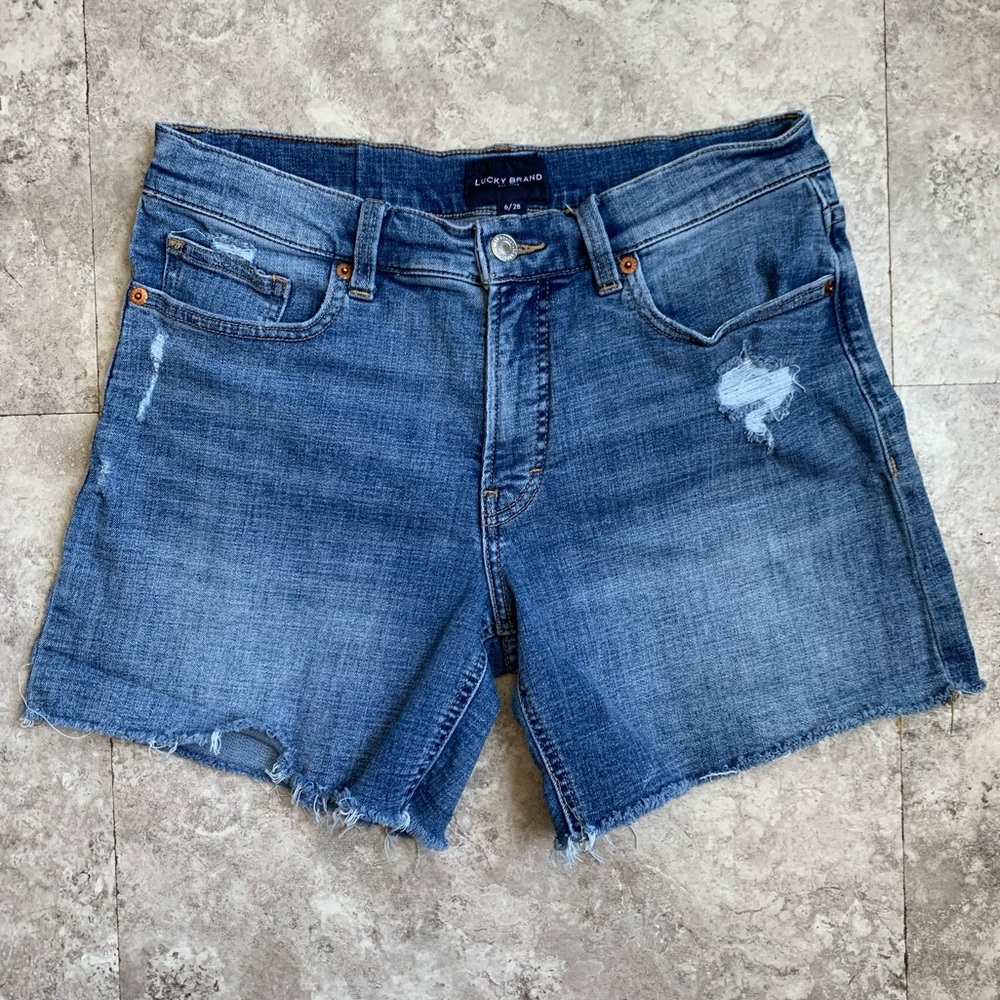 Lucky Brand Ava Mid Rise Short Size 6/28